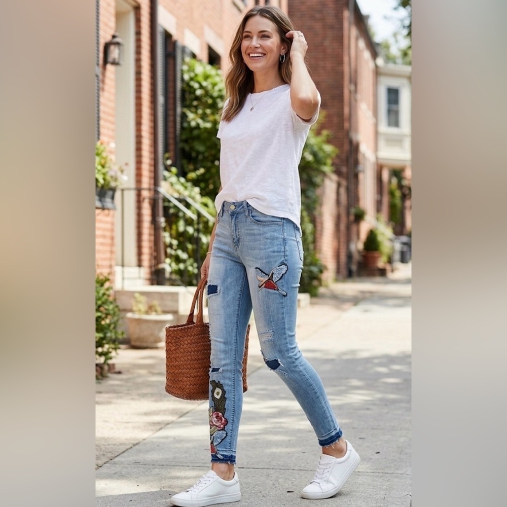 ban.jara Embroidered Light Blue Women Jeans